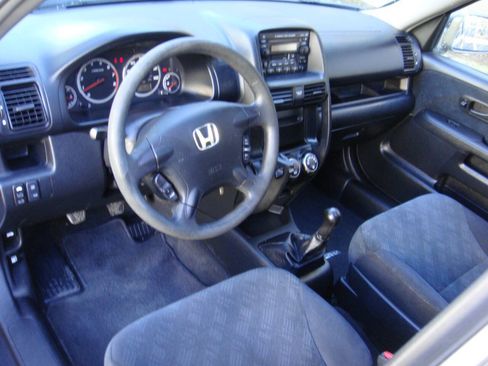 Used 2005 Honda CR-V EX image 10