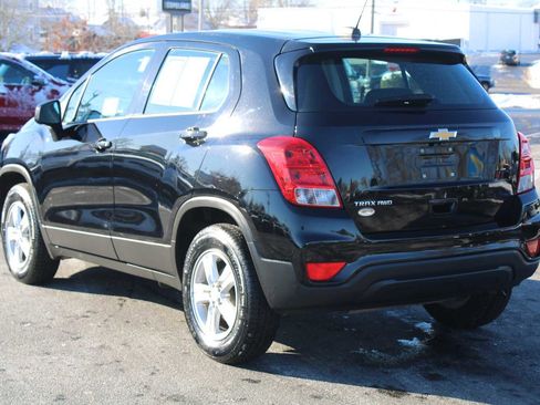 Used 2019 Chevrolet Trax LS image 5