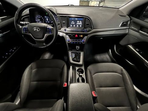 Used 2018 Hyundai Elantra Value Edition FWD image 17