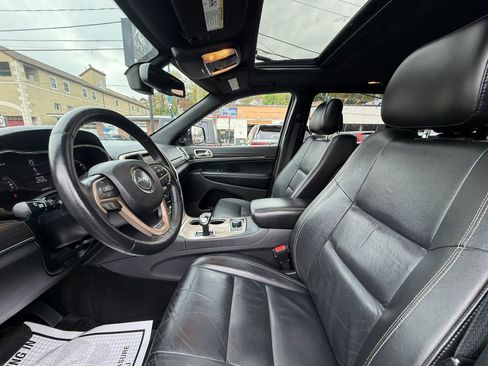 Used 2014 Jeep Grand Cherokee Limited image 23