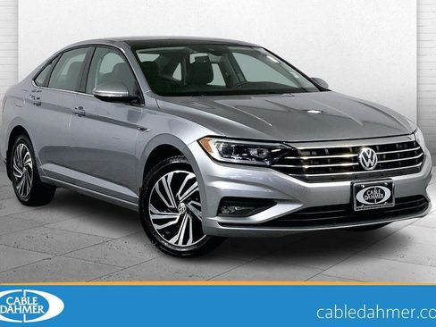 Used 2020 Volkswagen Jetta SEL Premium image 1