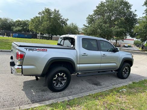 Certified 2021 Toyota Tacoma TRD Off-Road AWD/4WD image 6