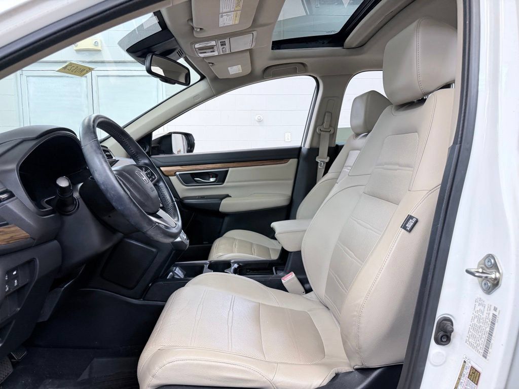 Used 2017 Honda CR-V Touring image 14