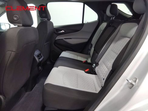 Used 2022 Chevrolet Equinox LT image 32