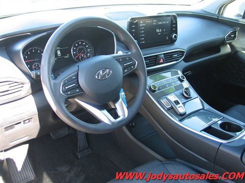 Used 2023 Hyundai Santa Fe SE AWD/4WD image 2