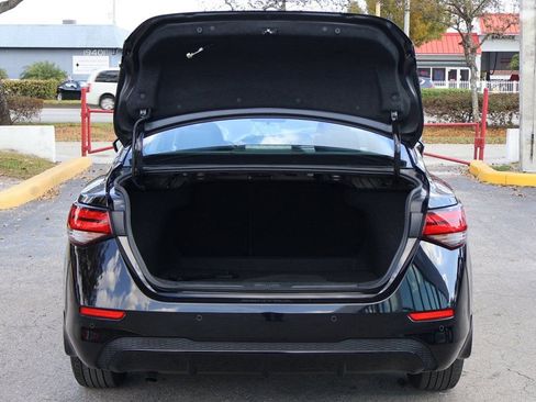 Used 2023 Nissan Sentra SV image 16