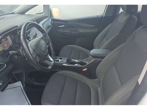 Used 2022 Chevrolet Bolt LT FWD image 5