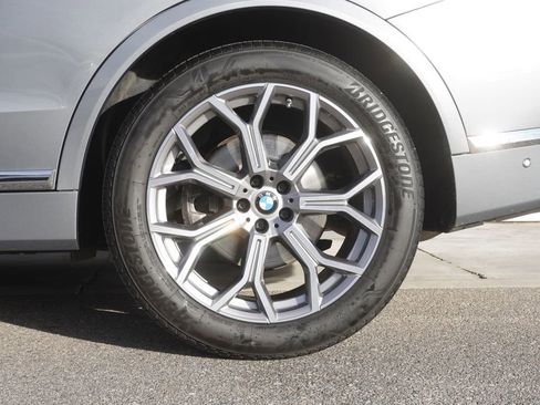 Used 2023 BMW X7 xDrive40i w/ Premium Package image 33