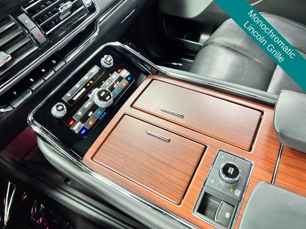 Used 2022 Lincoln Navigator Reserve AWD/4WD image 21