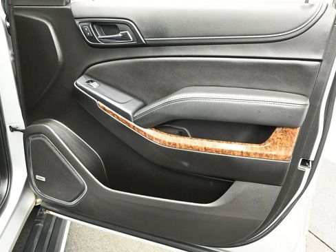 Used 2020 Chevrolet Tahoe Premier w/ Max Trailering Package image 21