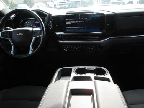 Certified 2022 Chevrolet Silverado 1500 LT image 18