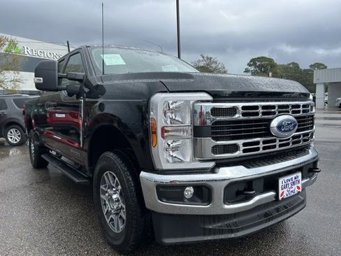 Certified 2025 Ford F250 XLT w/ 360-Degree Camera Package image 2