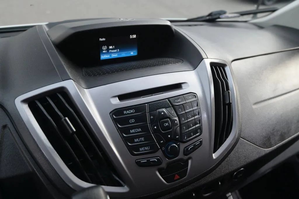 Used 2019 Ford Transit 350 XLT RWD image 27
