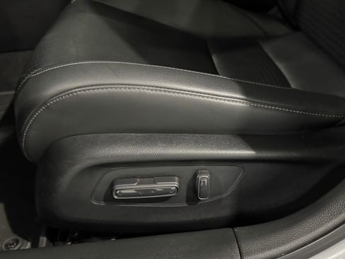 Used 2023 Honda Civic Touring image 27