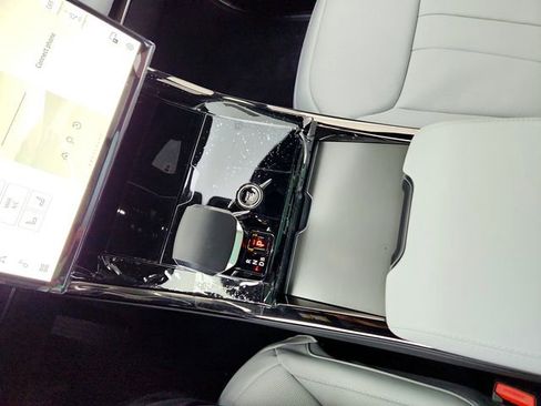 New 2026 Land Rover Range Rover Sport SE image 22