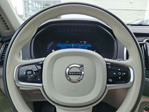 Certified 2023 Volvo XC90 B6 Plus AWD/4WD image 22