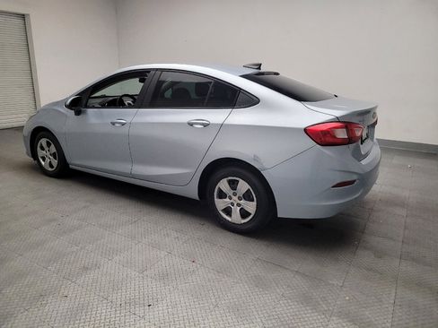 Used 2018 Chevrolet Cruze LS image 3
