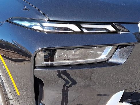 Used 2023 BMW X7 xDrive40i w/ Premium Package image 9