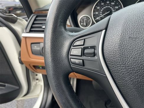Used 2013 BMW 335i xDrive Sedan image 18