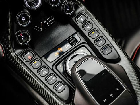 Used 2023 Aston Martin V12 Vantage RWD image 65