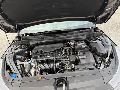 Used 2025 Kia K4 LXS image 31