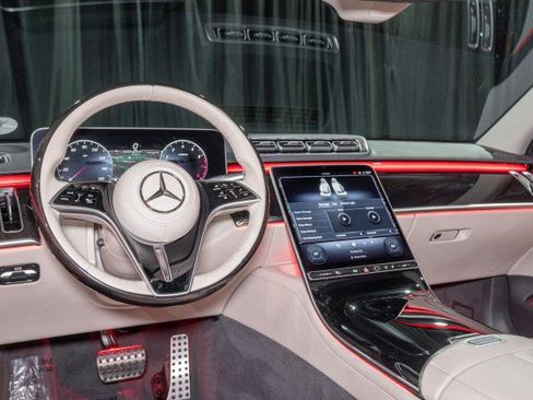 Used 2024 Mercedes-Benz S 580 4MATIC Sedan image 19