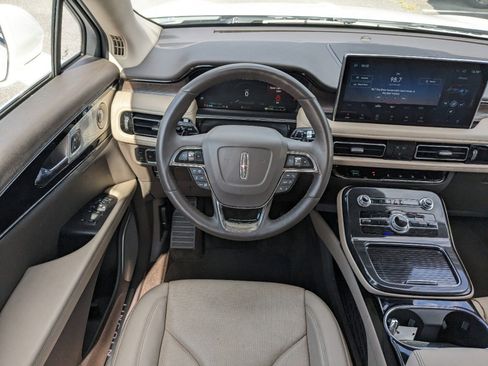 Certified 2023 Lincoln Nautilus Reserve w/ Equipment Group 202A image 18