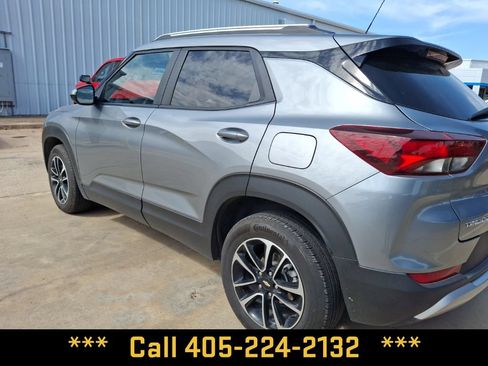 Used 2025 Chevrolet TrailBlazer LT FWD image 20