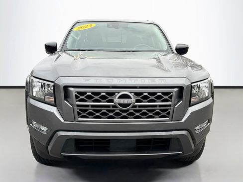Used 2024 Nissan Frontier SV w/ SV Convenience Package image 2