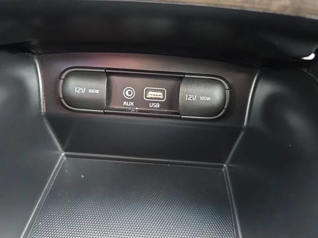 Used 2018 Kia Sorento EX FWD image 31