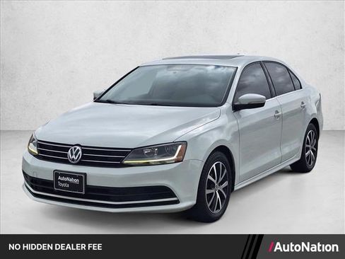 Used 2017 Volkswagen Jetta SE FWD image 1