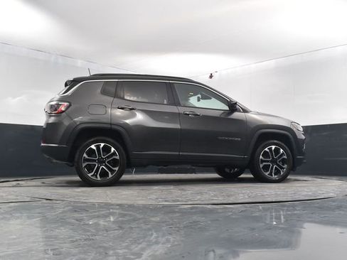 Used 2022 Jeep Compass Limited image 49