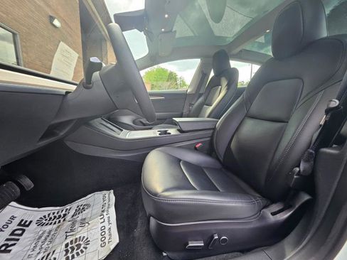 Used 2023 Tesla Model 3 Standard Range image 31