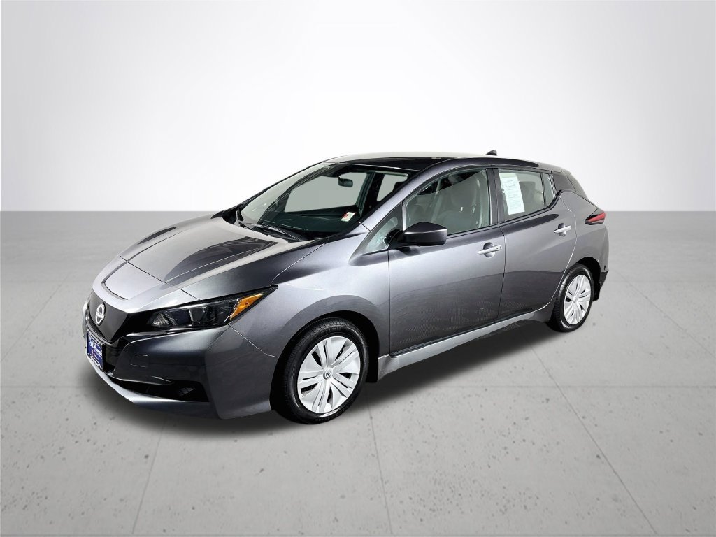 Used 2025 Nissan Leaf S FWD image 2