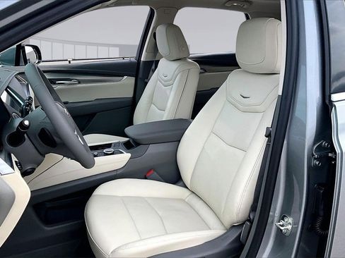 New 2026 Cadillac XT5 Premium Luxury w/ Driver Assist Package image 9