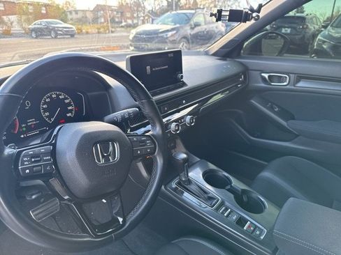 Used 2022 Honda Civic Sport image 16
