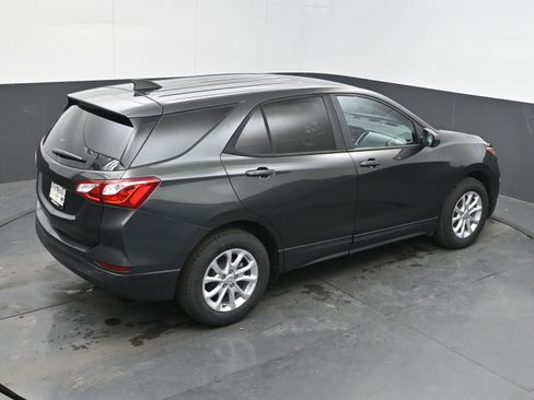 Used 2020 Chevrolet Equinox LS w/ LS Convenience Package image 36