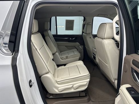 Used 2021 GMC Yukon XL Denali RWD image 16