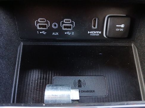Used 2022 Jeep Grand Cherokee Summit AWD/4WD image 6