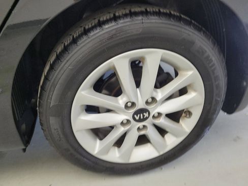 Used 2017 Kia Forte LX w/ LX Popular Package FWD image 31