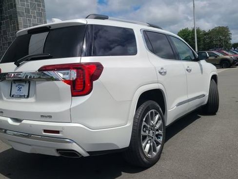 Used 2023 GMC Acadia Denali w/ Denali Ultimate Package AWD/4WD image 9