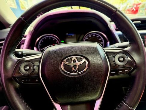 Used 2018 Toyota Camry SE w/ Audio Package FWD image 31