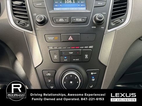 Used 2016 Hyundai Santa Fe SE image 9