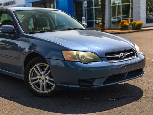 Used 2005 Subaru Legacy 2.5i AWD/4WD image 3