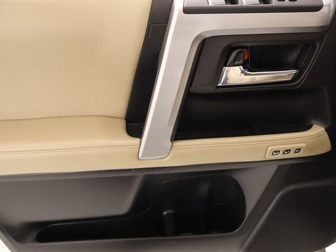 Used 2022 Toyota 4Runner Limited image 17