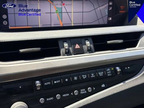 Used 2021 Lexus ES 300h w/ Luxury Package FWD image 26