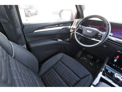 New 2026 Cadillac Escalade Platinum Sport w/ LPO, ONYX Package image 8