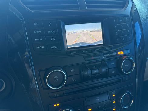 Used 2016 Ford Explorer FWD image 21