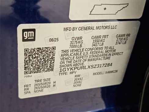 New 2025 Cadillac Lyriq Sport w/ LPO, Floor Liner Package AWD/4WD image 32