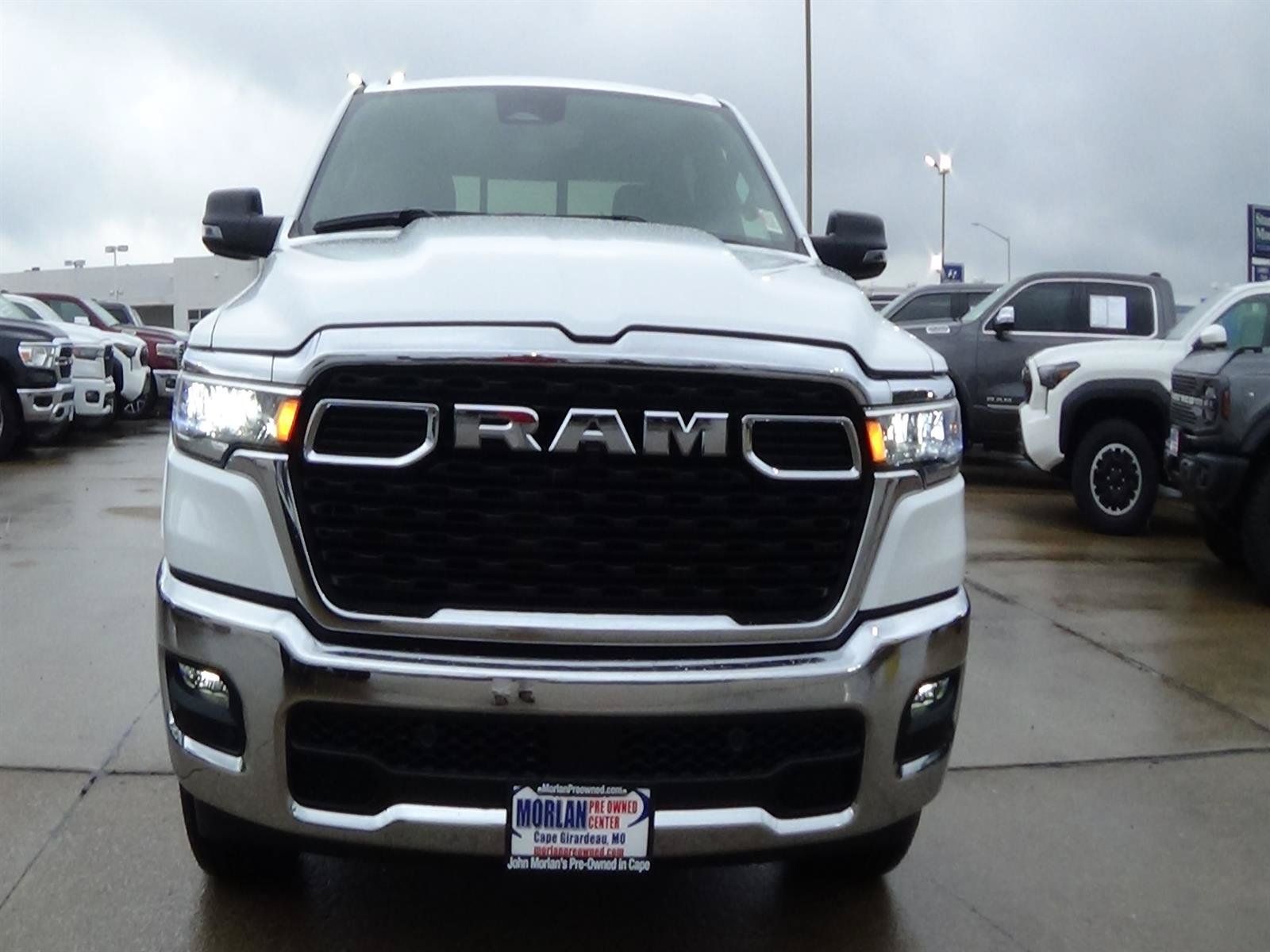 Used 2025 RAM 1500 Big Horn AWD/4WD image 3